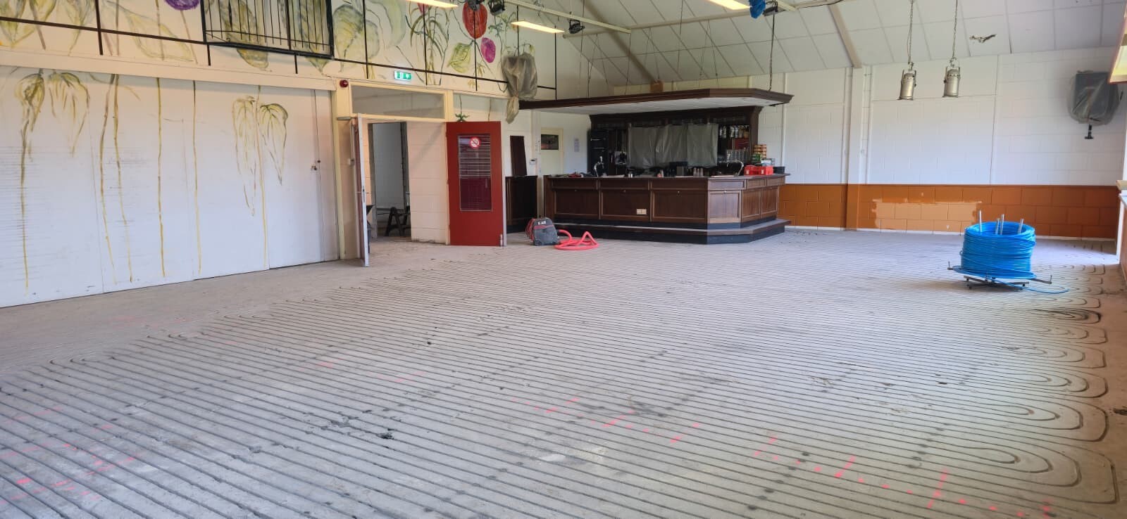 Grote zaal vloerverwarming